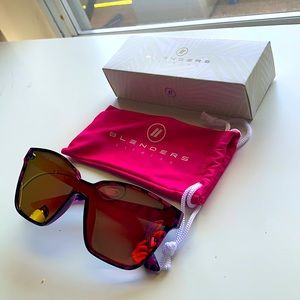 UNWORN Blenders Lady Inferno Sunglasses
